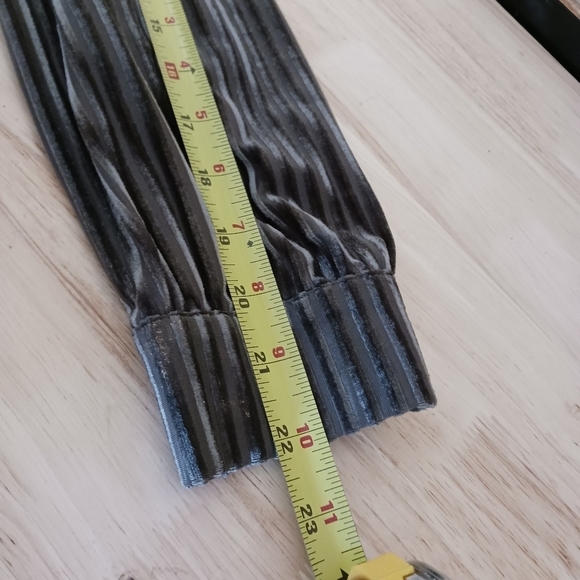 Lucidy Velvet Ribbed Fully Lined Long Sleeve Midi Dress - Picture 12 of 13